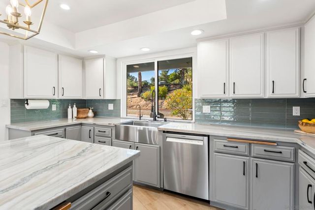 1106 Alpine Oaks Dr., Alpine, CA 91901