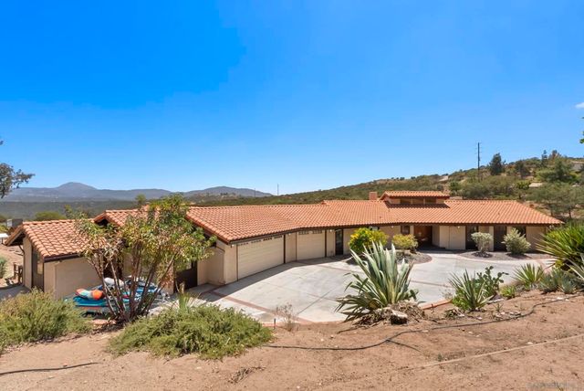 1106 Alpine Oaks Dr., Alpine, CA 91901