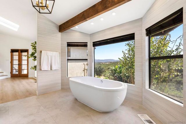 1106 Alpine Oaks Dr., Alpine, CA 91901