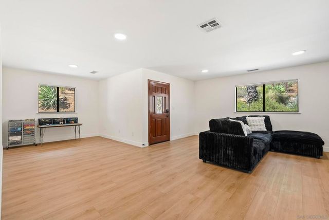 1106 Alpine Oaks Dr., Alpine, CA 91901