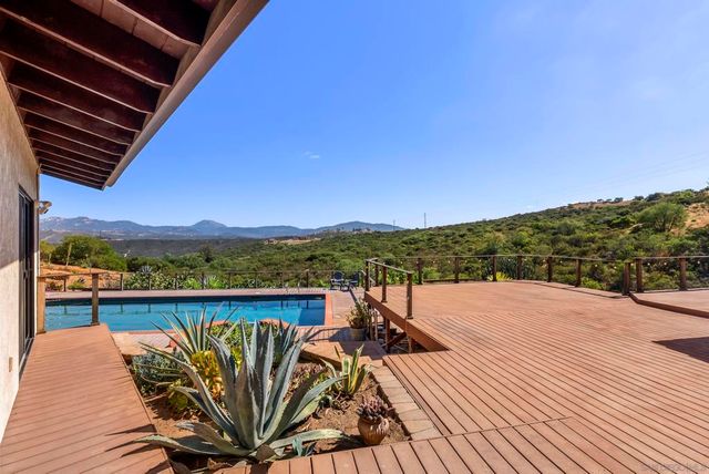 1106 Alpine Oaks Dr., Alpine, CA 91901
