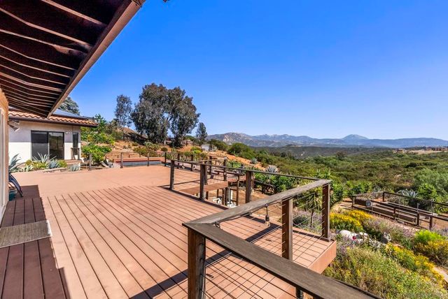 1106 Alpine Oaks Dr., Alpine, CA 91901