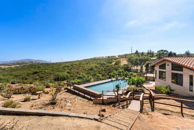 1106 Alpine Oaks Dr., Alpine, CA 91901