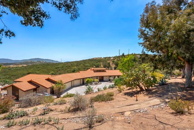 1106 Alpine Oaks Dr., Alpine, CA 91901