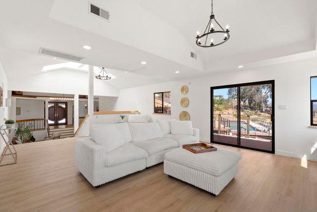 1106 Alpine Oaks Dr., Alpine, CA 91901