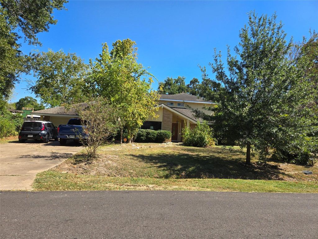 1740 Crownover Road, Houston, TX 77080