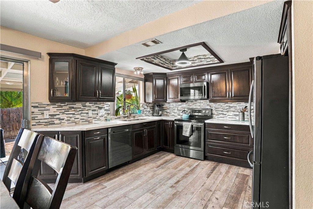 23495 Casa Bonita Avenue, Menifee, CA 92587 — exterior
