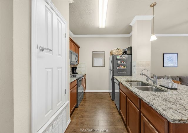 1198 Jones Butler Road 1403, College Station, TX 77840