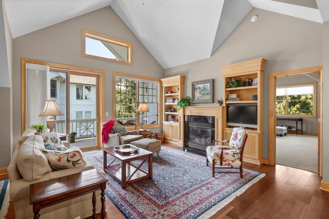 203 Mill Street N202, Excelsior, MN 55331