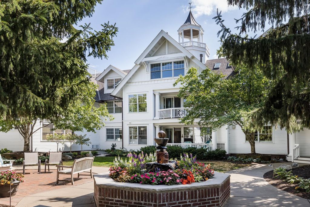 203 Mill Street N202, Excelsior, MN 55331 — exterior