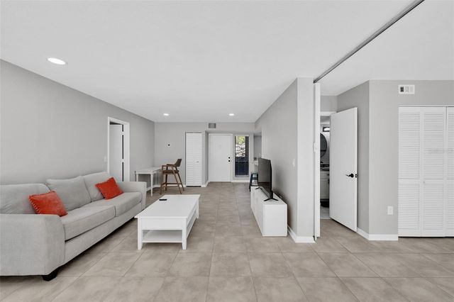 1697 BROOKHOUSE CIRCLE 116, Sarasota, FL 34231