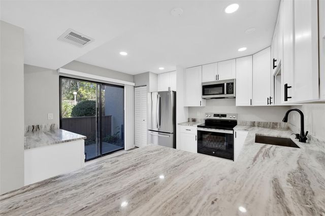 1697 BROOKHOUSE CIRCLE 116, Sarasota, FL 34231