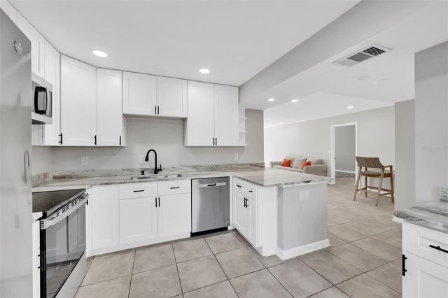 1697 BROOKHOUSE CIRCLE 116, Sarasota, FL 34231