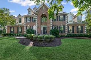 25605 Blackhawk Lane, Barrington, IL 60010