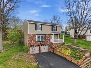 111 Sunview DRIVE, Chippewa Twp, PA 15010