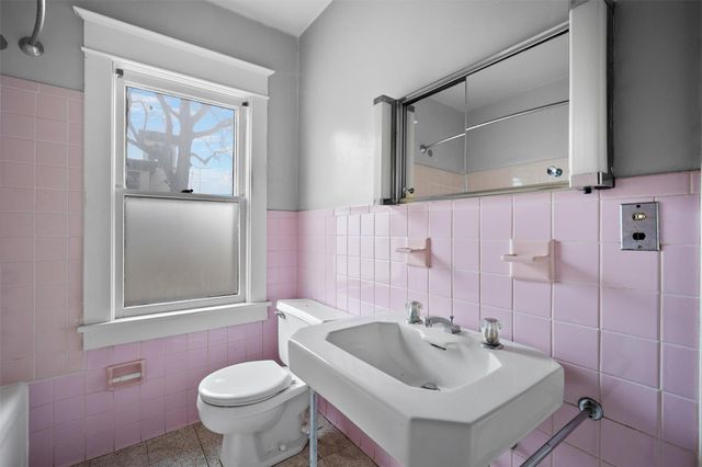 79 Maple Avenue, Catskill, NY 12414