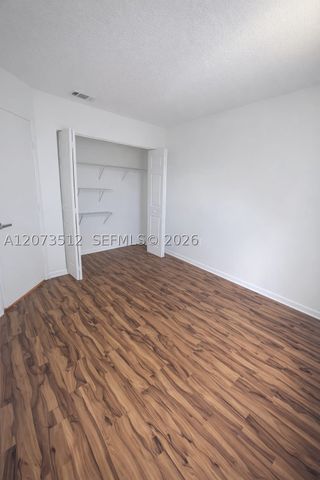 15761 SW 137 ave 202, Miami, FL 33177