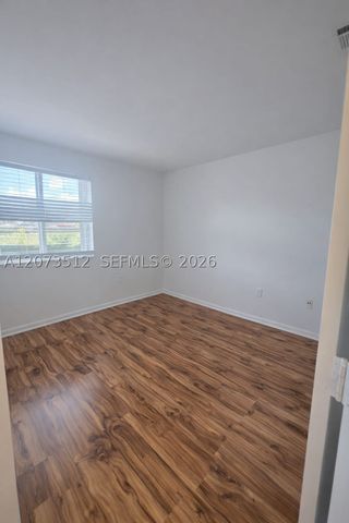 15761 SW 137 ave 202, Miami, FL 33177