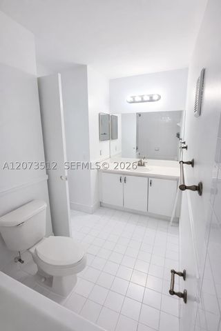 15761 SW 137 ave 202, Miami, FL 33177
