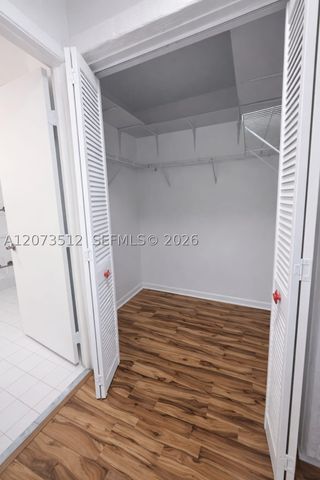15761 SW 137 ave 202, Miami, FL 33177