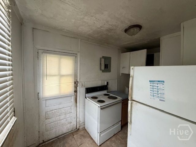 801 Lynah Street, Savannah, GA 31415