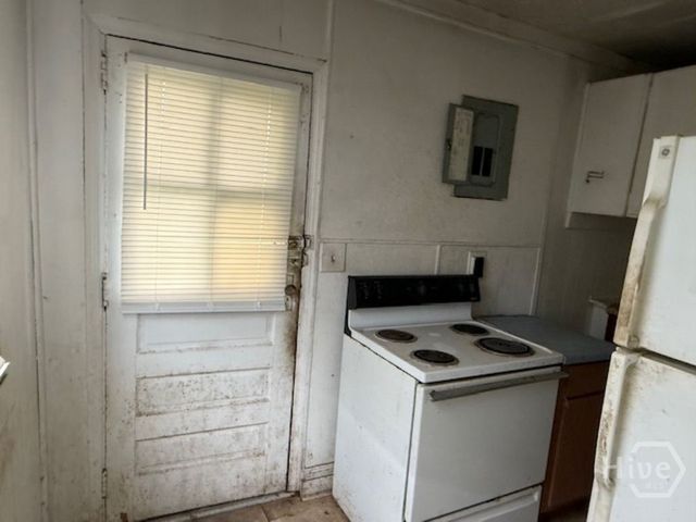 801 Lynah Street, Savannah, GA 31415