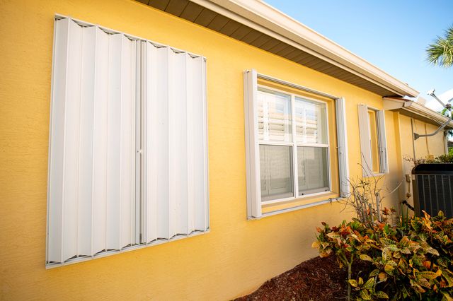 385 NW Sheffield Circle, Port St. Lucie, Port St Lucie, FL 34983