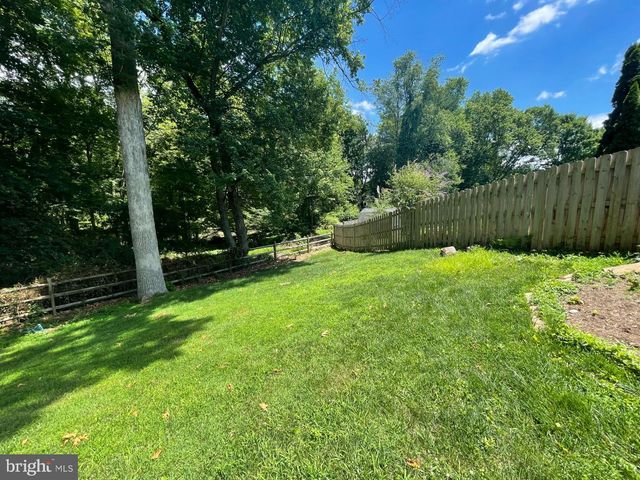 19605 KILCREGGAN WAY, Gaithersburg, MD 20879