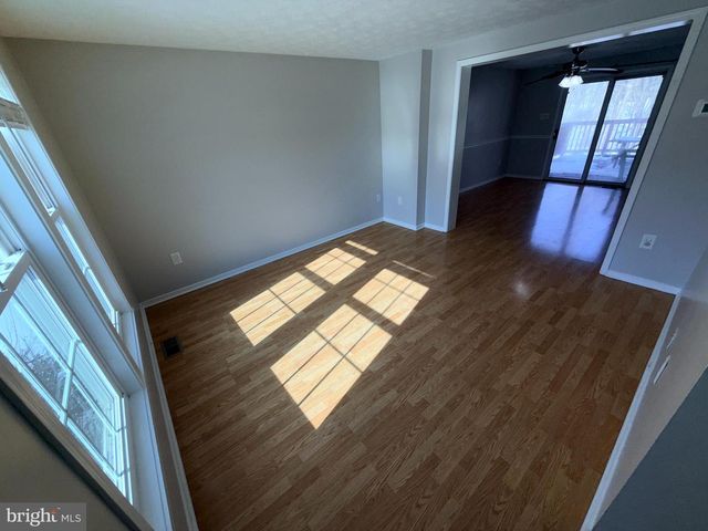 19605 KILCREGGAN WAY, Gaithersburg, MD 20879