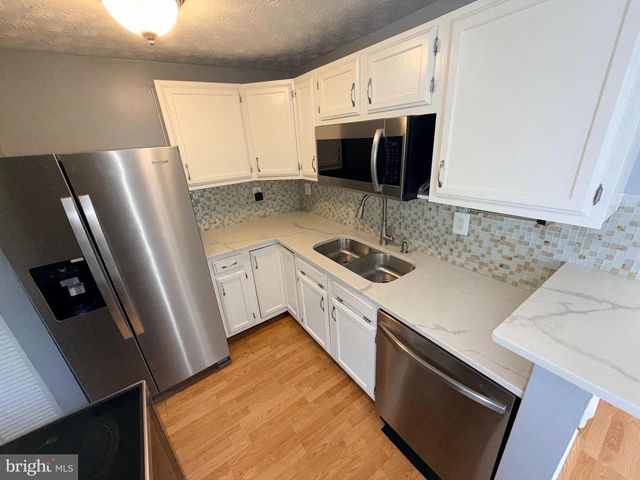 19605 KILCREGGAN WAY, Gaithersburg, MD 20879