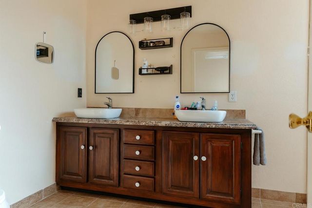 4944 Dulin Rd Road, Fallbrook, CA 92028