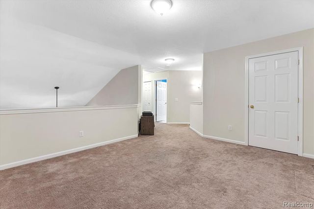 5457 Greenway Drive, Trenton, MI 48183