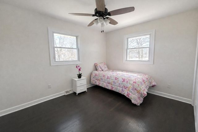 2698 County Line, Lake Station, IN 46405