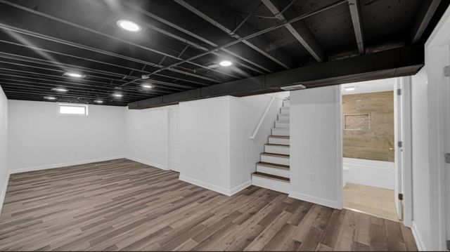 2698 County Line, Lake Station, IN 46405