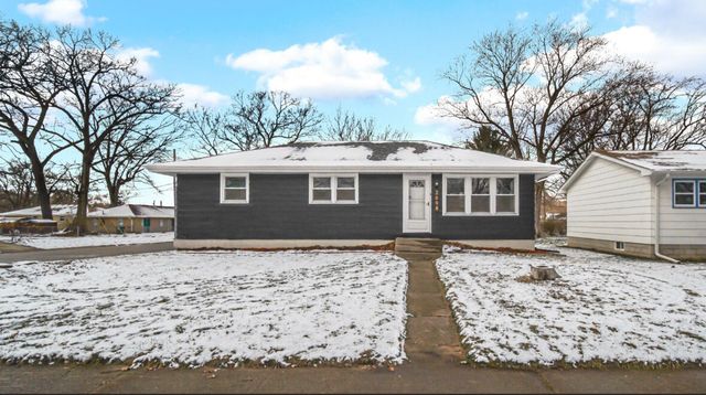 2698 County Line, Lake Station, IN 46405