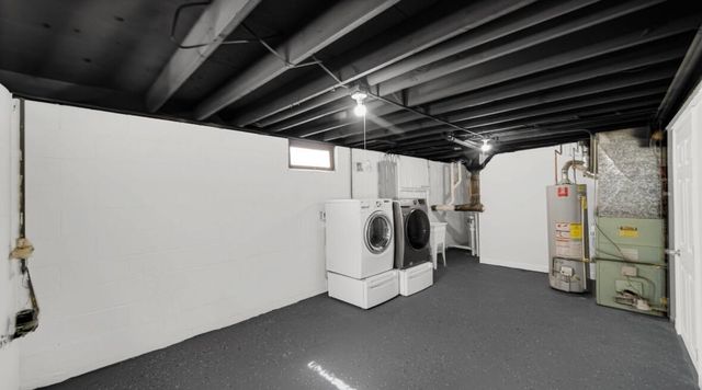 2698 County Line, Lake Station, IN 46405