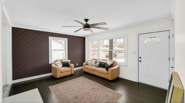 2698 County Line, Lake Station, IN 46405