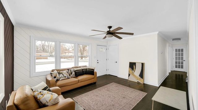 2698 County Line, Lake Station, IN 46405