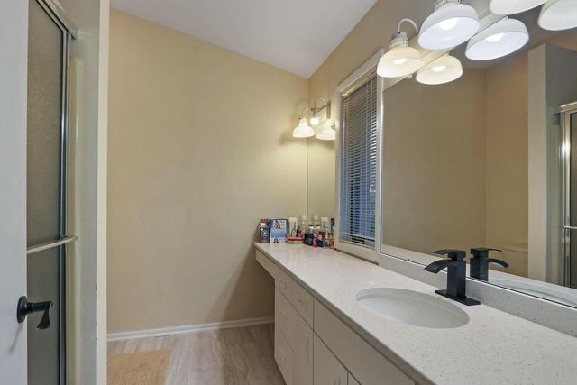 8124 W Imperial DRIVE, Franklin, WI 53132