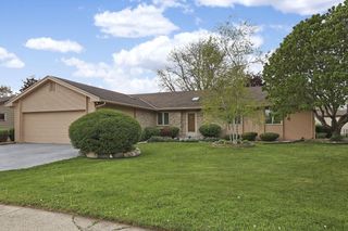 8124 W Imperial DRIVE, Franklin, WI 53132