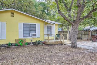 316 Plum ST, Lockhart, TX 78644