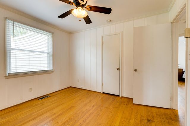 2826 Twin Lawn Dr, Nashville, TN 37214