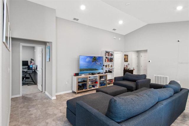 524 SCENIC BLUFF BOULEVARD, Lake Wales, FL 33853