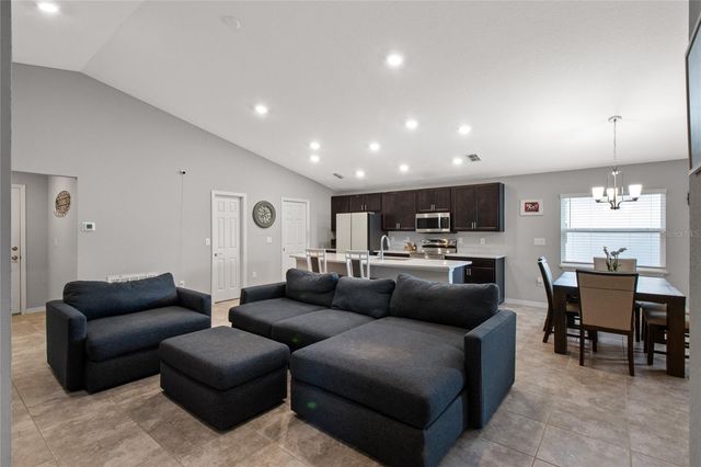 524 SCENIC BLUFF BOULEVARD, Lake Wales, FL 33853