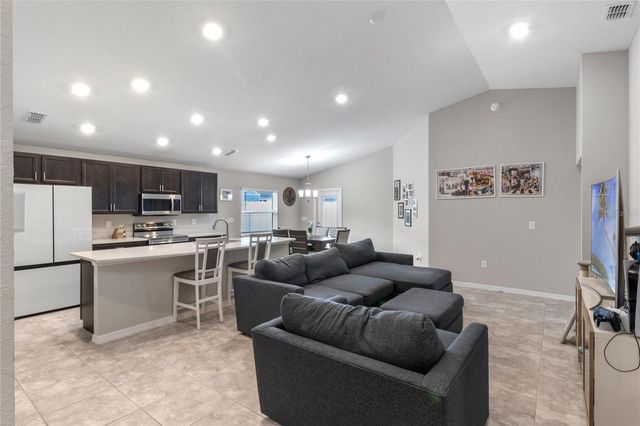 524 SCENIC BLUFF BOULEVARD, Lake Wales, FL 33853