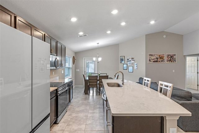 524 SCENIC BLUFF BOULEVARD, Lake Wales, FL 33853