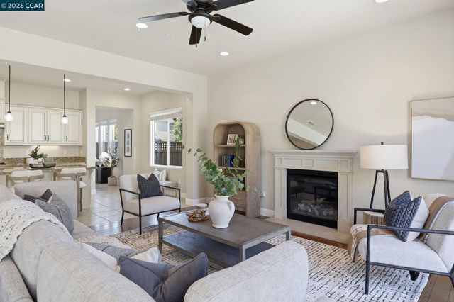 4658 Valley Vista Dr, Dublin, CA 94568