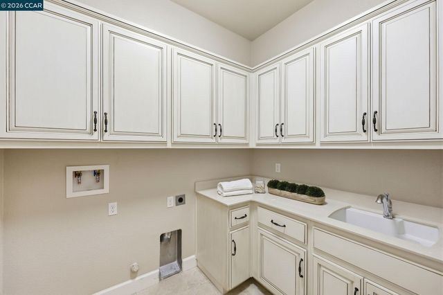 4658 Valley Vista Dr, Dublin, CA 94568