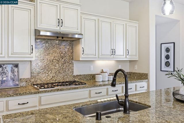 4658 Valley Vista Dr, Dublin, CA 94568