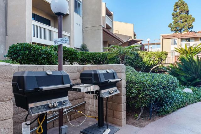 1801 Diamond Street 3-205, San Diego, CA 92109